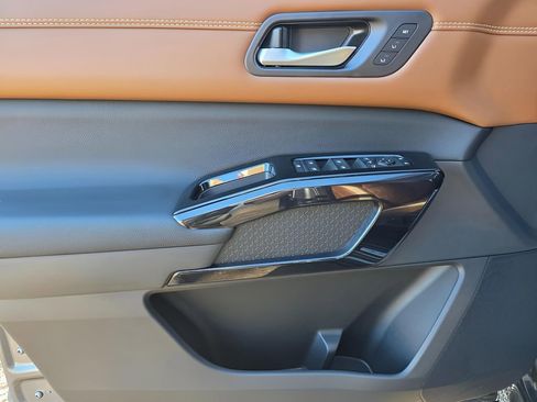 New 2026 Nissan Pathfinder Platinum image 19