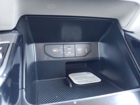 New 2026 Kia Sorento S FWD image 23