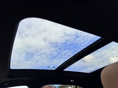 Used 2023 Cadillac XT4 Sport image 20