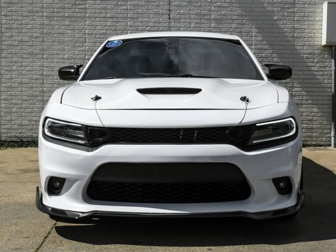 Used 2019 Dodge Charger R/T w/ Blacktop Package RWD image 4
