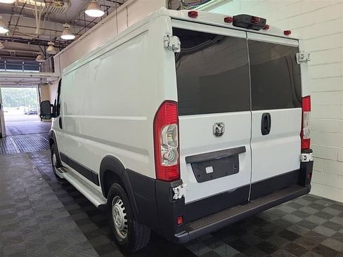 Used 2025 RAM ProMaster 2500 w/ U-Haul Equipment Group FWD image 9