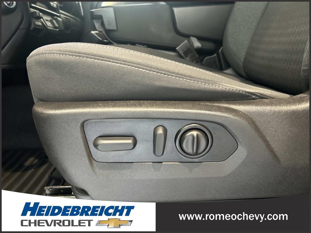Certified 2022 Chevrolet Silverado 1500 LT w/ Convenience Package II AWD/4WD image 14