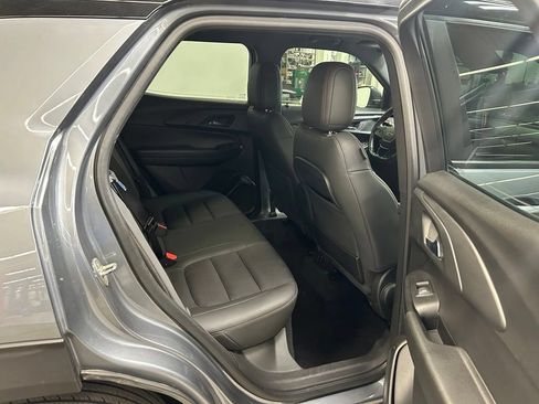 Used 2021 Chevrolet TrailBlazer RS w/ Sun and Liftgate Package FWD image 14