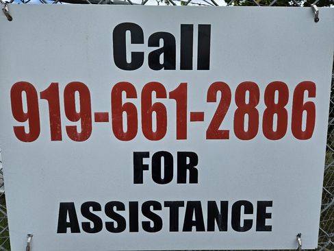 Used 2019 Dodge Grand Caravan SE w/ UConnect Hands-Free Group image 54