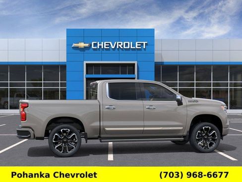 New 2026 Chevrolet Silverado 1500 High Country w/ High Country Premium Package AWD/4WD image 5