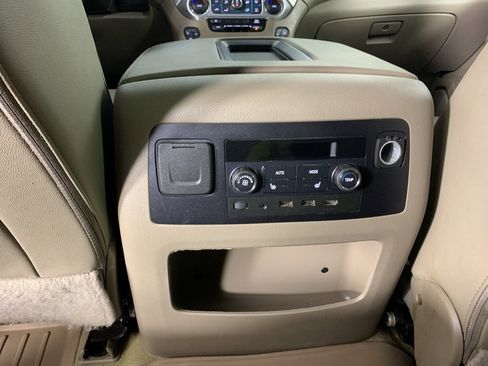 Used 2018 GMC Yukon SLT image 33