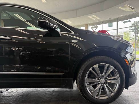 Used 2025 Cadillac XT5 Premium Luxury w/ LPO, Floor Liner Package AWD/4WD image 8