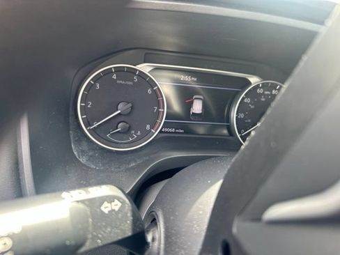 Used 2024 Nissan Rogue SV AWD/4WD image 8