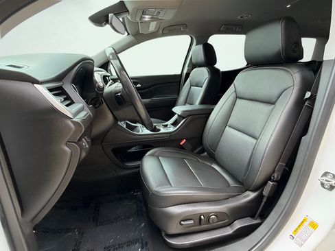 Used 2021 GMC Acadia SLT FWD image 18