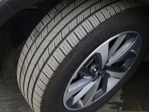 Used 2019 Kia Sorento EX image 39