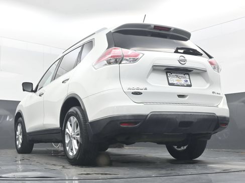 Used 2016 Nissan Rogue SV w/ SV Premium Package AWD/4WD image 28