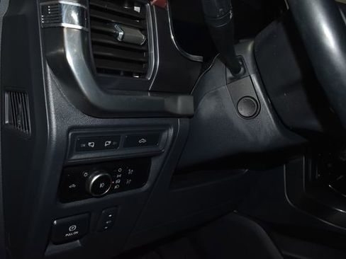 Used 2023 Ford F150 Lariat w/ Equipment Group 502A High image 29