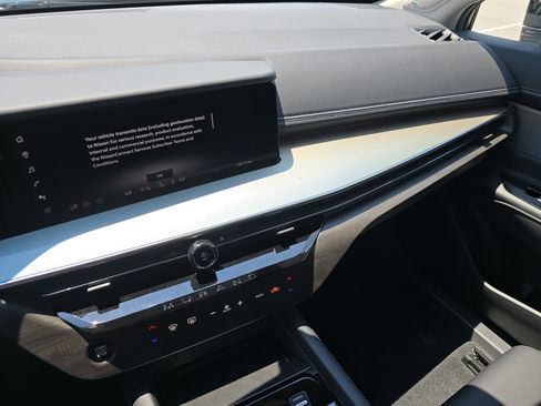 New 2025 Nissan Murano SL image 35