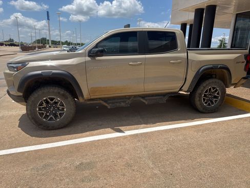 Used 2024 Chevrolet Colorado ZR2 w/ Safety Package AWD/4WD image 3