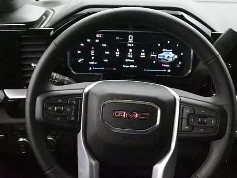 Used 2026 GMC Sierra 1500 Elevation AWD/4WD image 9
