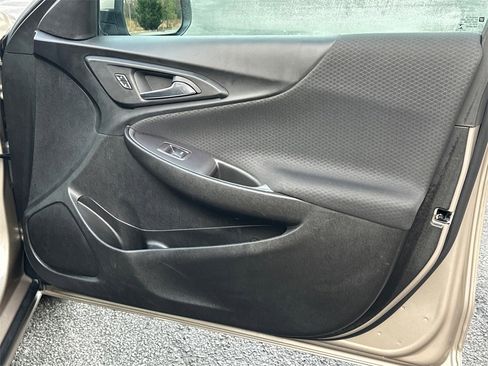 Used 2023 Chevrolet Malibu LT image 10