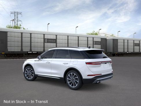 New 2025 Lincoln Corsair FWD w/ Equipment Group 101A image 4