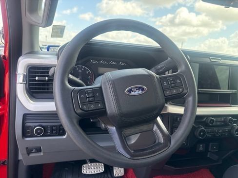 Used 2025 Ford F350 XLT w/ 360-Degree Camera Package AWD/4WD image 9