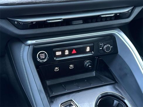 Certified 2025 Audi Q5 Premium Plus w/ Premium Plus image 31