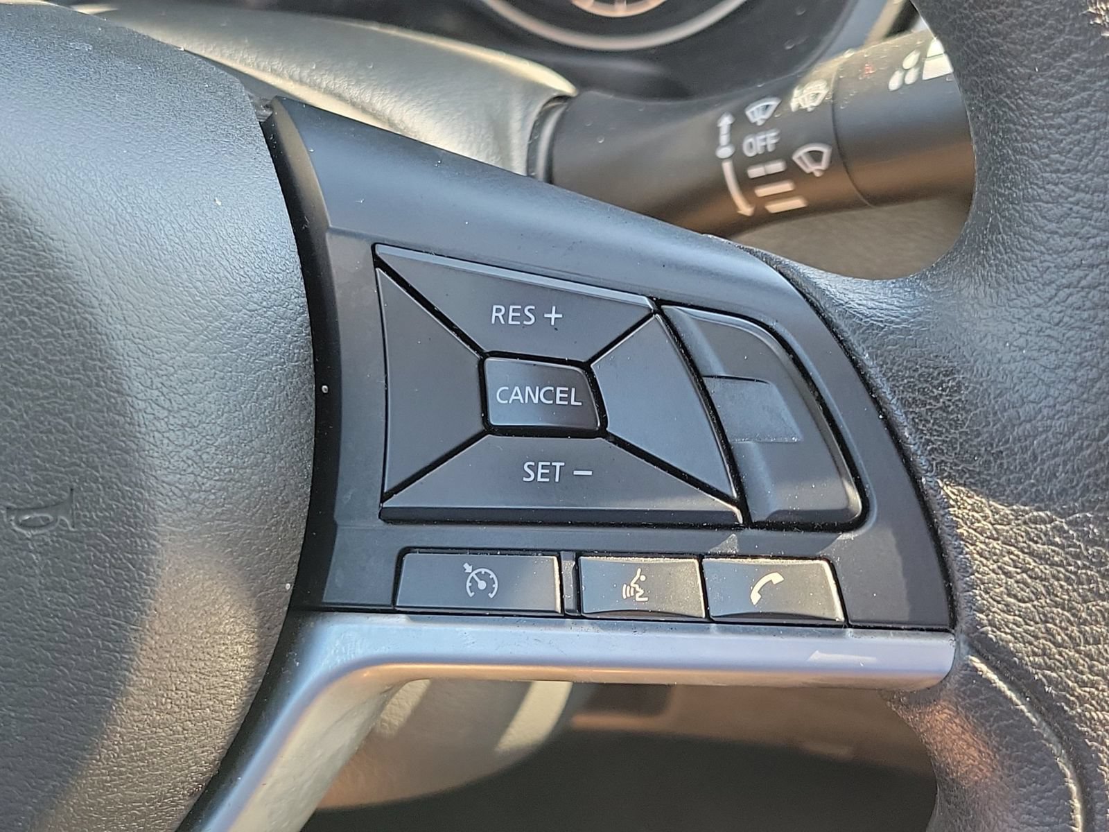 Used 2025 Nissan Altima 2.5 SV FWD image 15