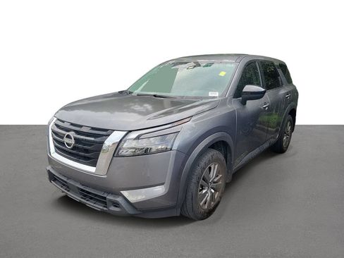 Used 2024 Nissan Pathfinder S FWD image 1