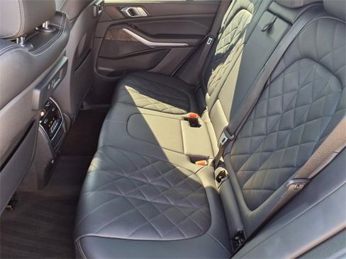 Used 2023 BMW X5 sDrive40i image 21