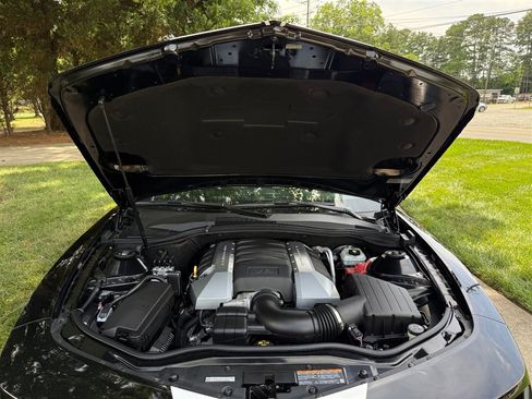 Used 2010 Chevrolet Camaro SS RWD image 62