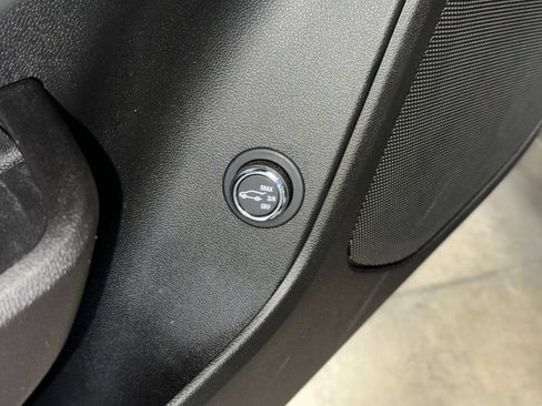 Certified 2023 Chevrolet Blazer LT w/ Convenience Package image 6