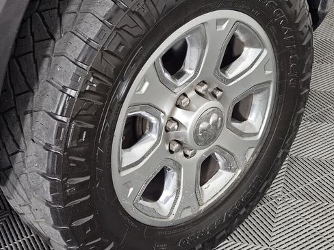 Used 2015 RAM 2500 Laramie w/ Protection Group image 7