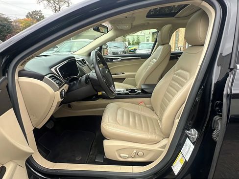 Used 2016 Ford Fusion Energi SE image 26