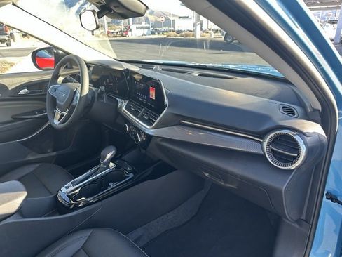 Certified 2025 Chevrolet Trax ACTIV w/ Driver Confidence Package image 24