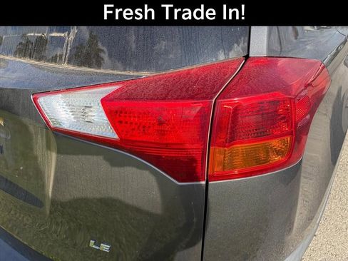Used 2015 Toyota RAV4 LE image 10