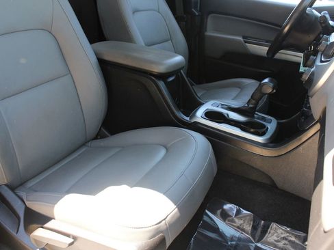 Used 2015 Chevrolet Colorado LT w/ Luxury Package RWD image 22