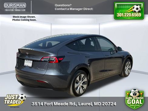 Used 2023 Tesla Model Y Long Range AWD/4WD image 2