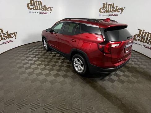 Used 2023 GMC Terrain SLE w/ Driver Convenience Package FWD image 6