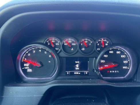 Used 2023 Chevrolet Silverado 1500 Custom image 16