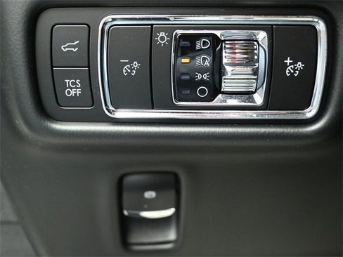 Certified 2023 Lincoln Nautilus Reserve w/ Luxury Package image 11