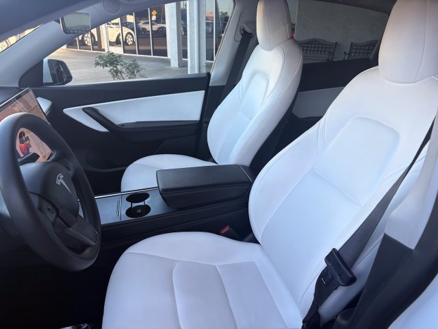 Used 2022 Tesla Model Y Long Range AWD/4WD image 12