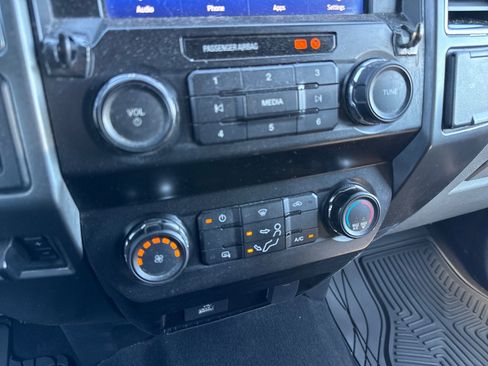 Used 2021 Ford F250 XLT w/ FX4 Off-Road Package image 18