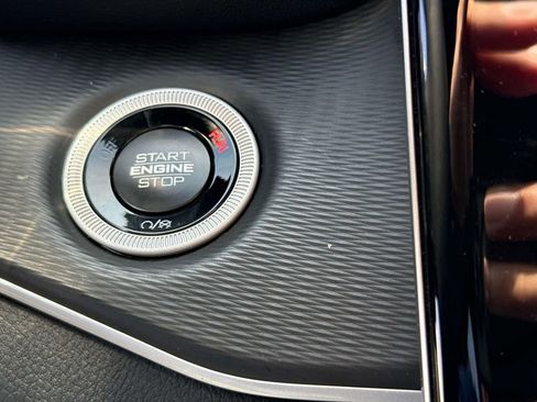 New 2024 Jeep Grand Cherokee Altitude image 25