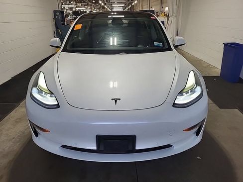 Used 2021 Tesla Model 3 Standard Range Plus RWD image 2