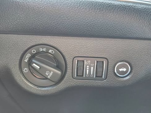 Used 2016 Dodge Challenger R/T RWD image 23