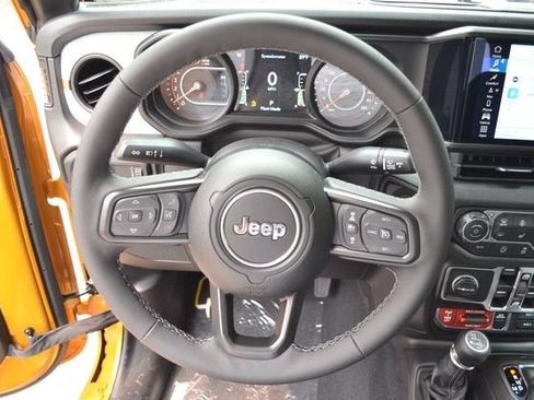 New 2026 Jeep Gladiator Sport AWD/4WD image 16