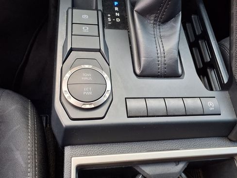 Certified 2025 Toyota Tacoma SR5 image 13