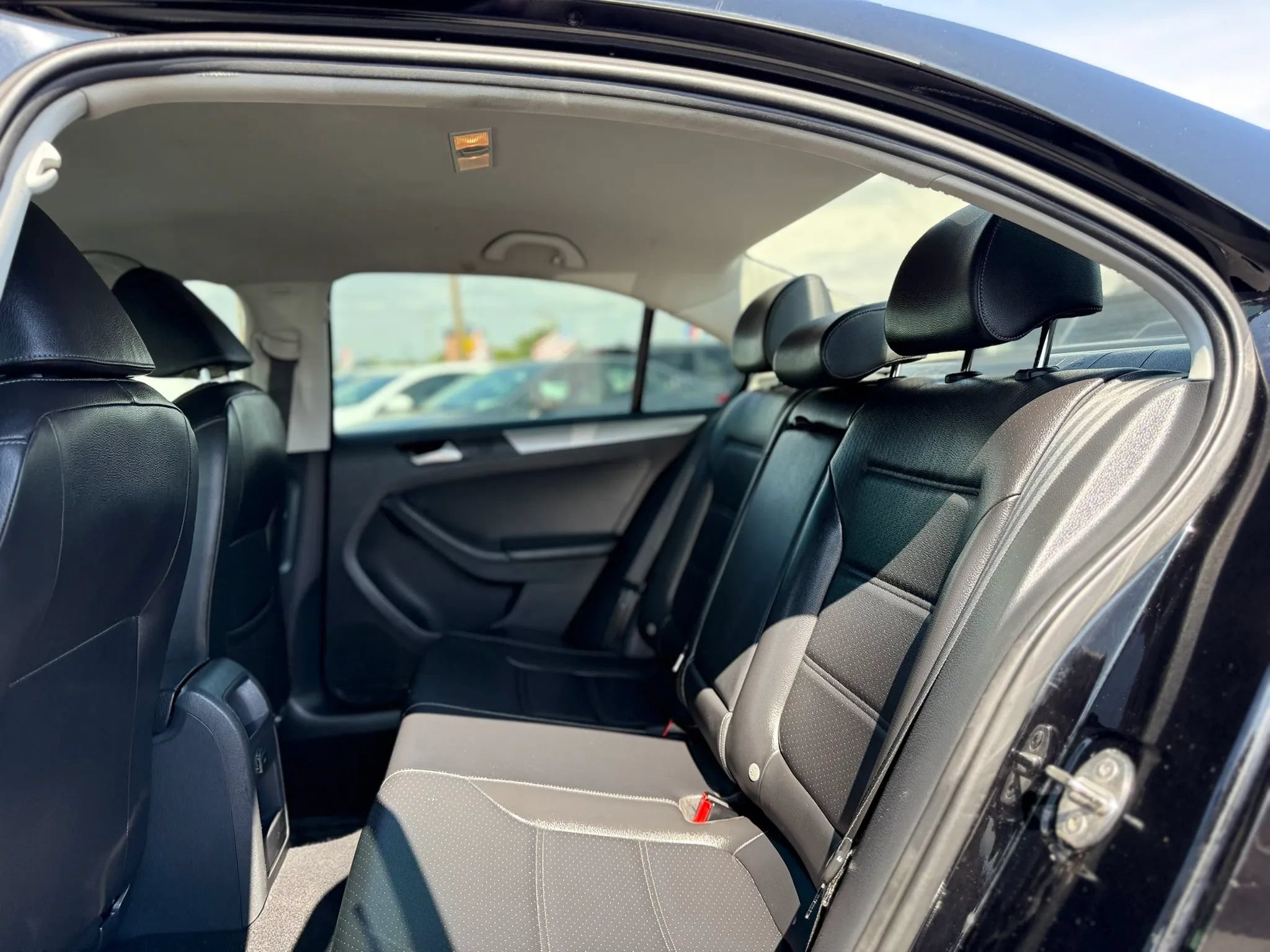 Used 2018 Volkswagen Jetta Wolfsburg Edition FWD image 18