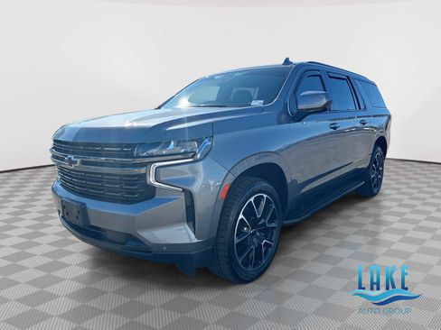 Certified 2022 Chevrolet Suburban RST image 1