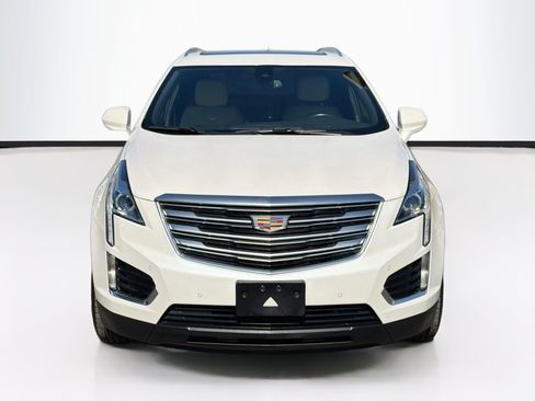 Used 2019 Cadillac XT5 Luxury FWD image 2