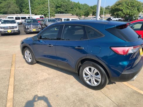 Used 2020 Ford Escape S image 8