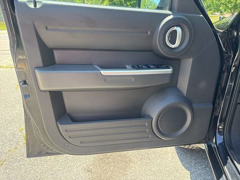 Used 2007 Dodge Nitro R/T AWD/4WD image 18
