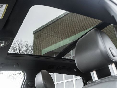 Used 2018 Audi Q7 3.0T Premium Plus w/ Premium Plus Package image 11